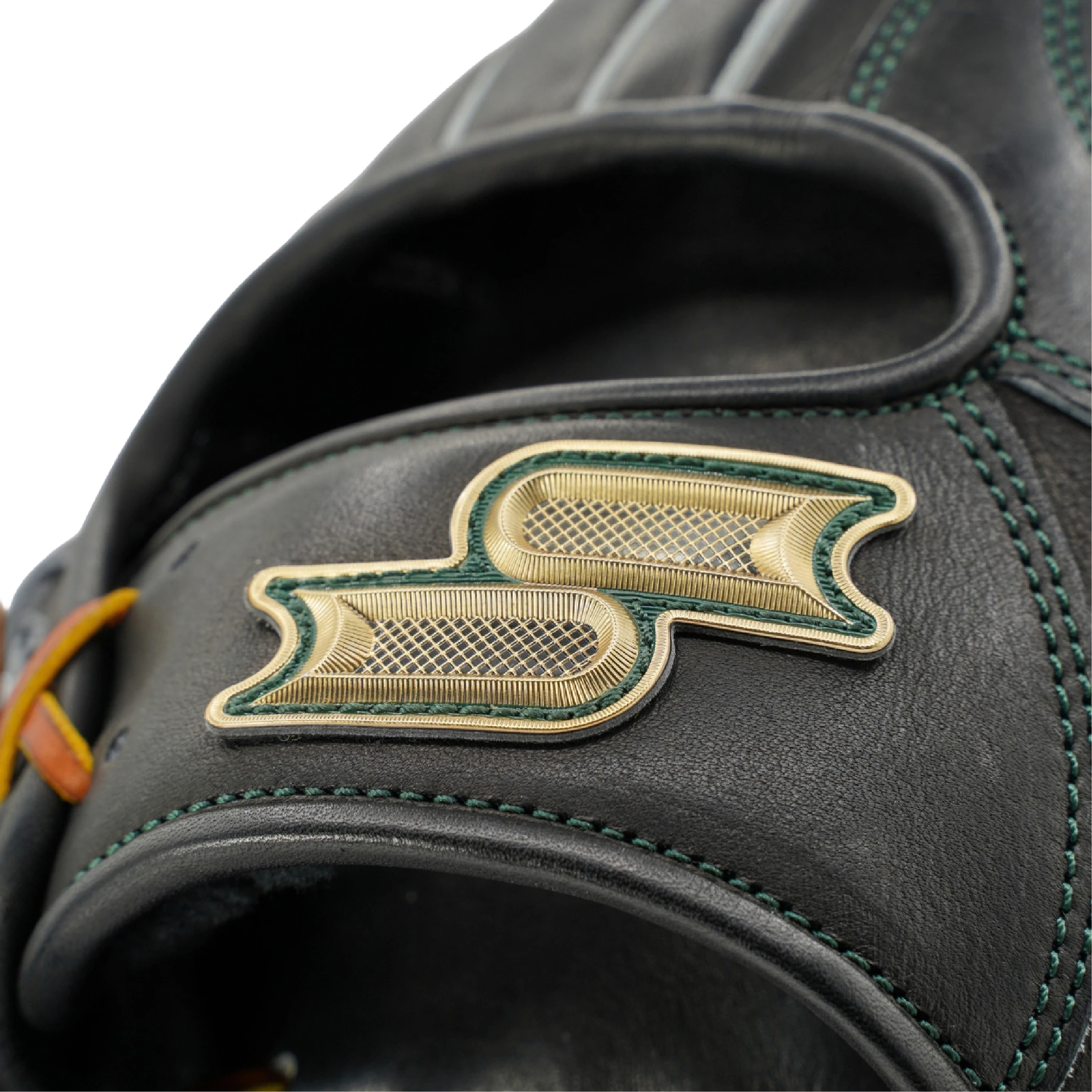 SSK glove logo detail