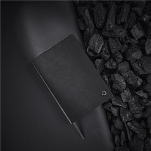 AV-19143_LIFESTYLE-NO-LOGO