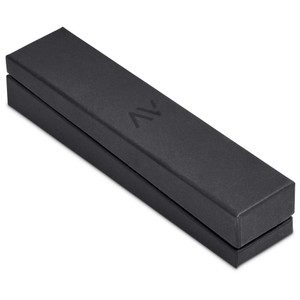 AV-19172_CLOSED-BOX