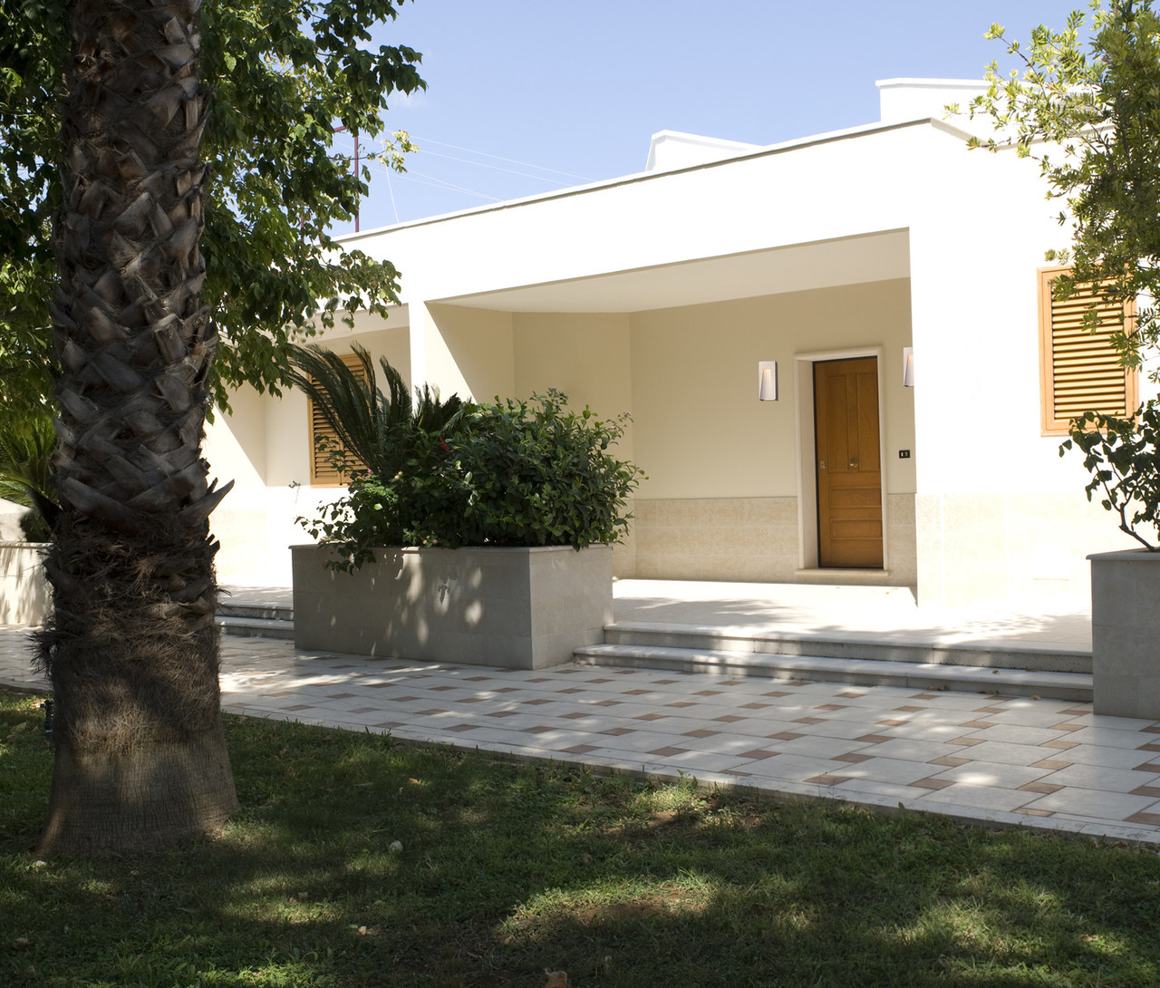 Z-LITE 561B-SL-SL-FRB-LED Millenial 1-Light Outdoor Wall Light, Frosted Ribbed