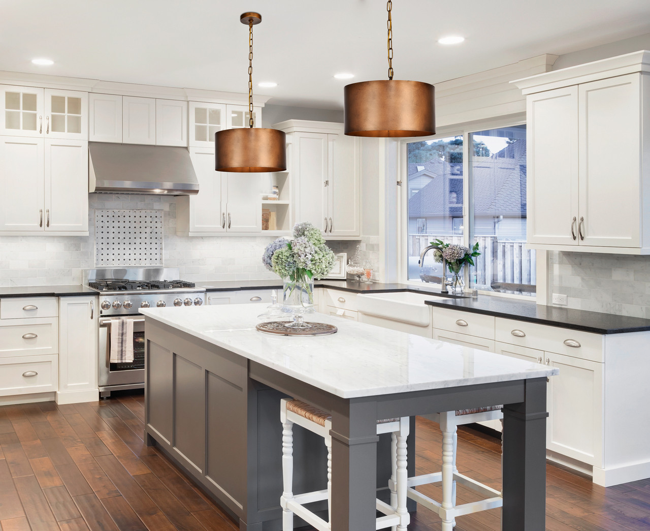 Living District LD6015D15BR Miro Collection Pendant D15 H9.25 Lt:1 Manual Brass Finish