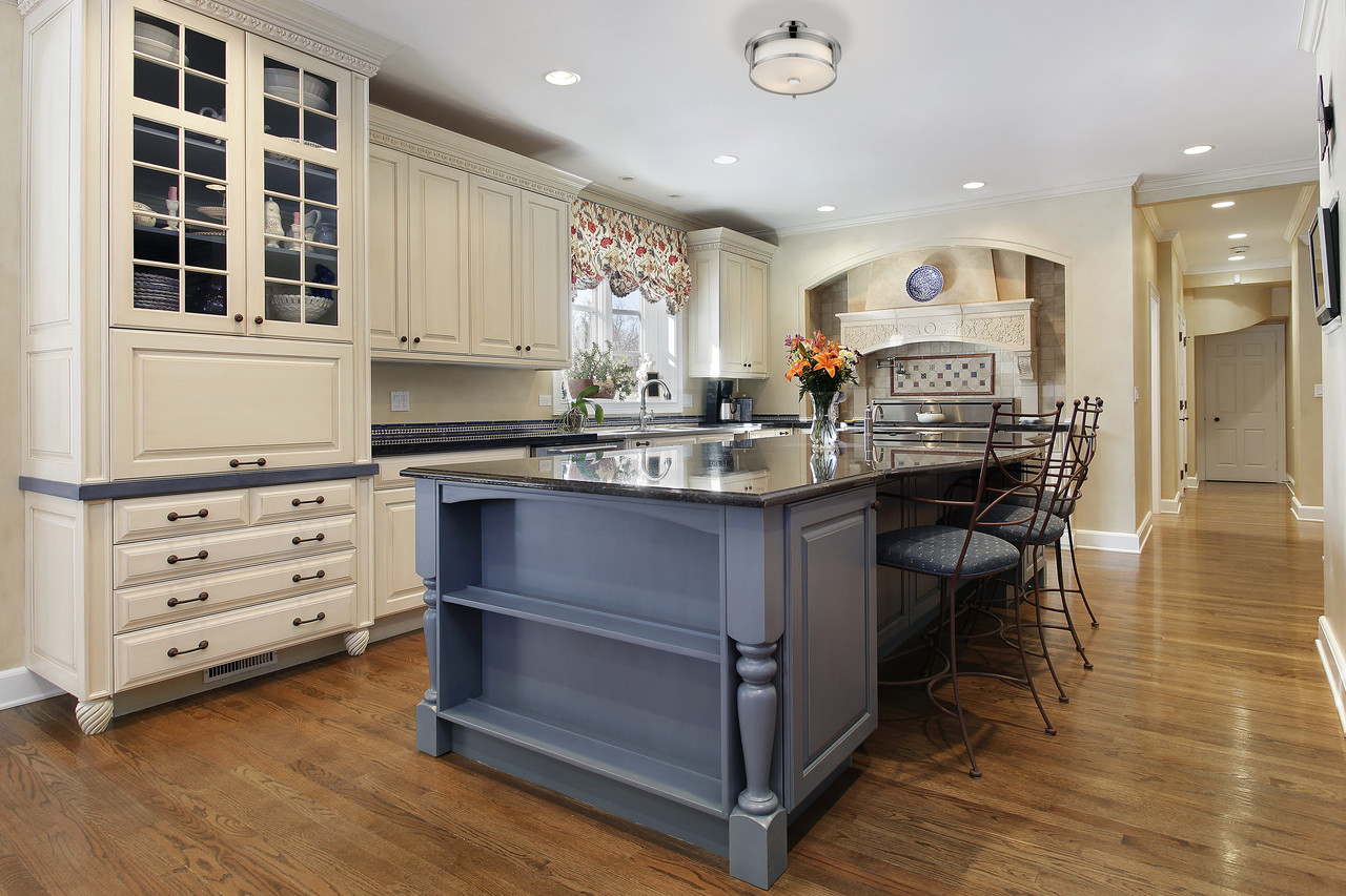 Z-LITE 465SF16-CH 3 Light Semi Flush Mount, Chrome Z-LITE 465SF16-CH 3 Light Semi Flush Mount, Chrome