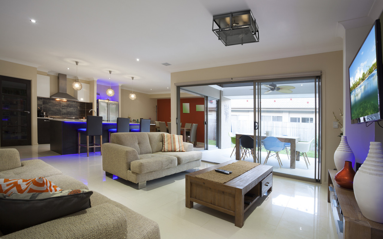 Z-LITE 724F15-BRZ+HBR 3 Light Flush Mount