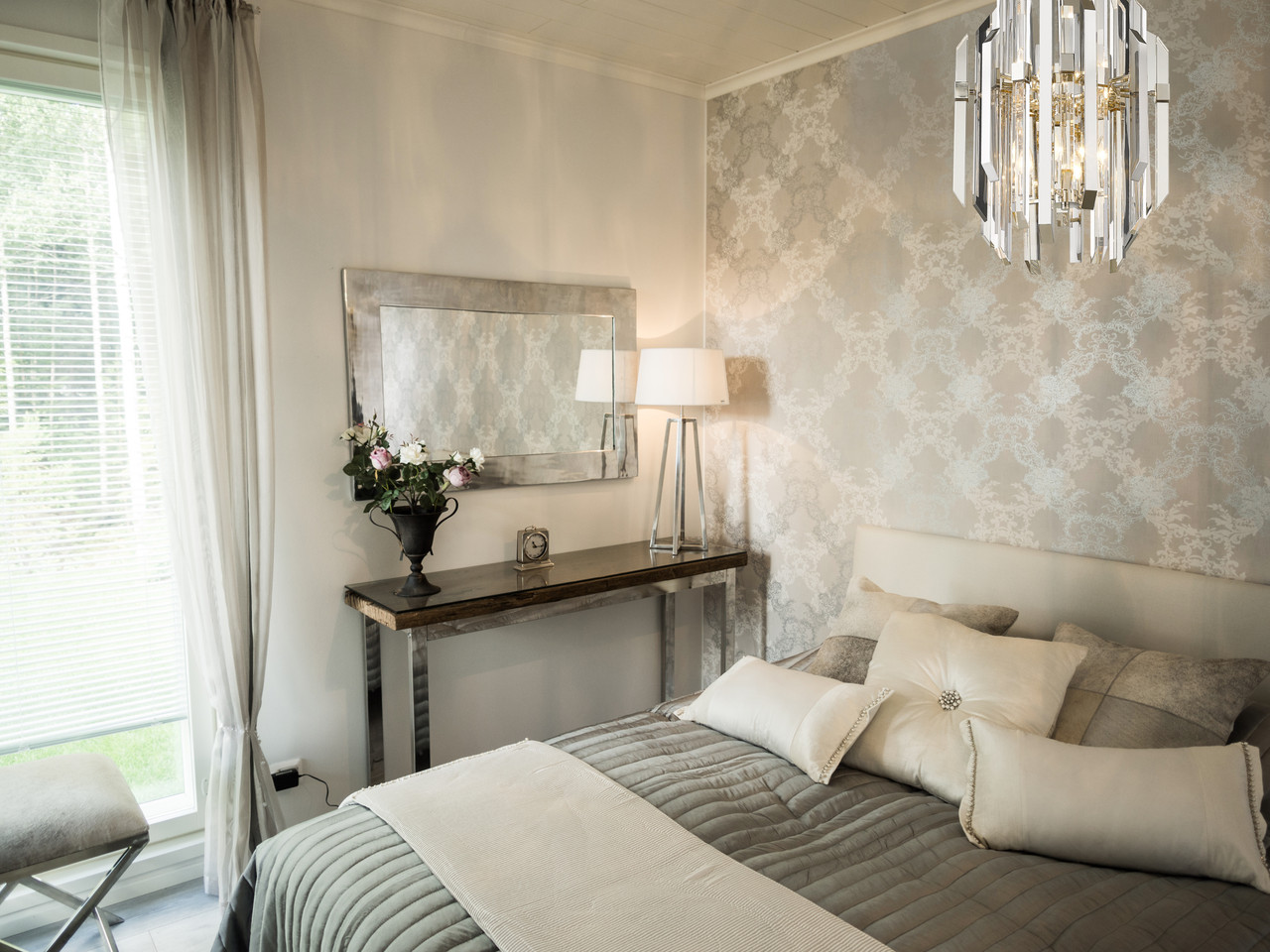 Z-LITE 4006-8PN 9 Light Pendant,Polished Nickel Z-LITE 4006-8PN 9 Light Pendant,Polished Nickel