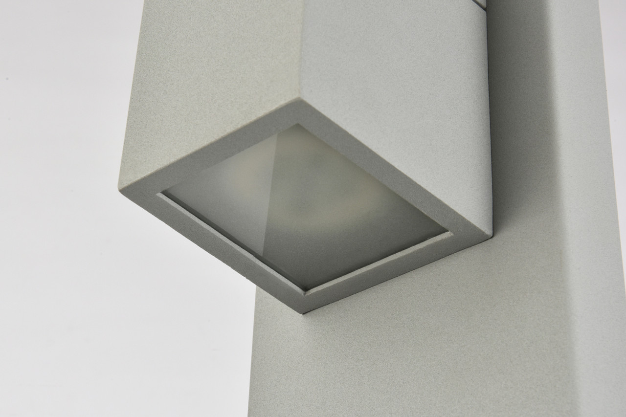 Living District LDOD4007S Raine Integrated LED wall sconce in silver