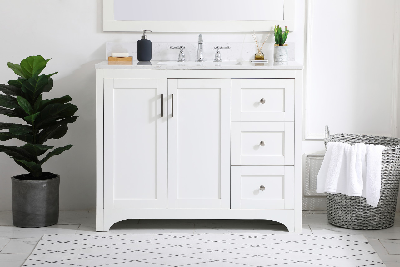 Elegant Decor VF17042WH-BS 42 inch Single Bathroom Vanity in White with Backsplash