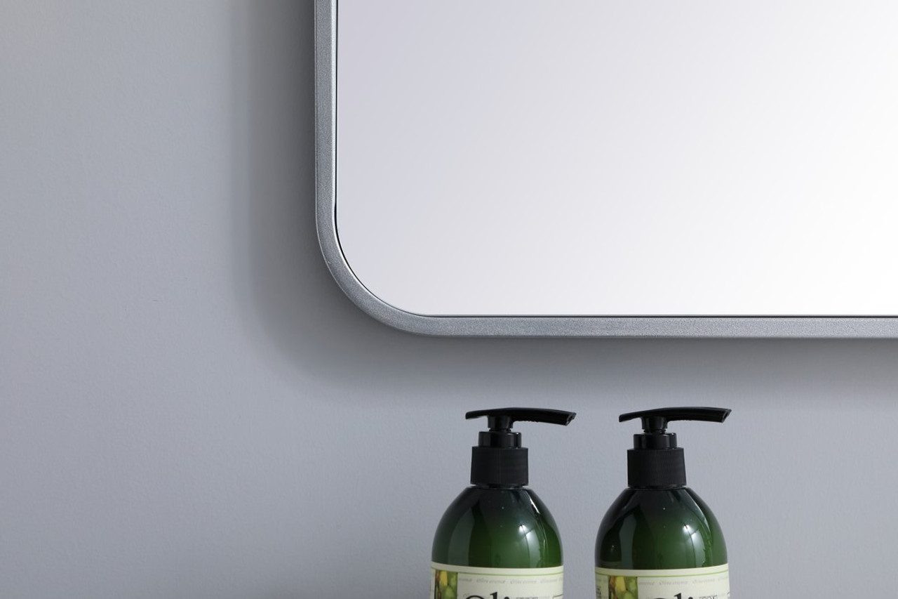 Elegant Decor MR803040S Soft corner metal rectangular mirror 30x40 inch in Silver Elegant Decor MR803040S Soft corner metal rectangular mirror 30x40 inch in Silver