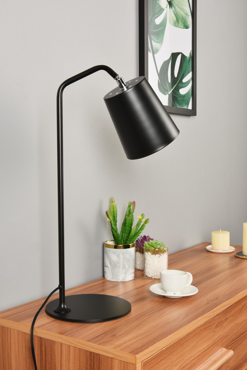 Living District LD2366BK Leroy 1 light black table lamp