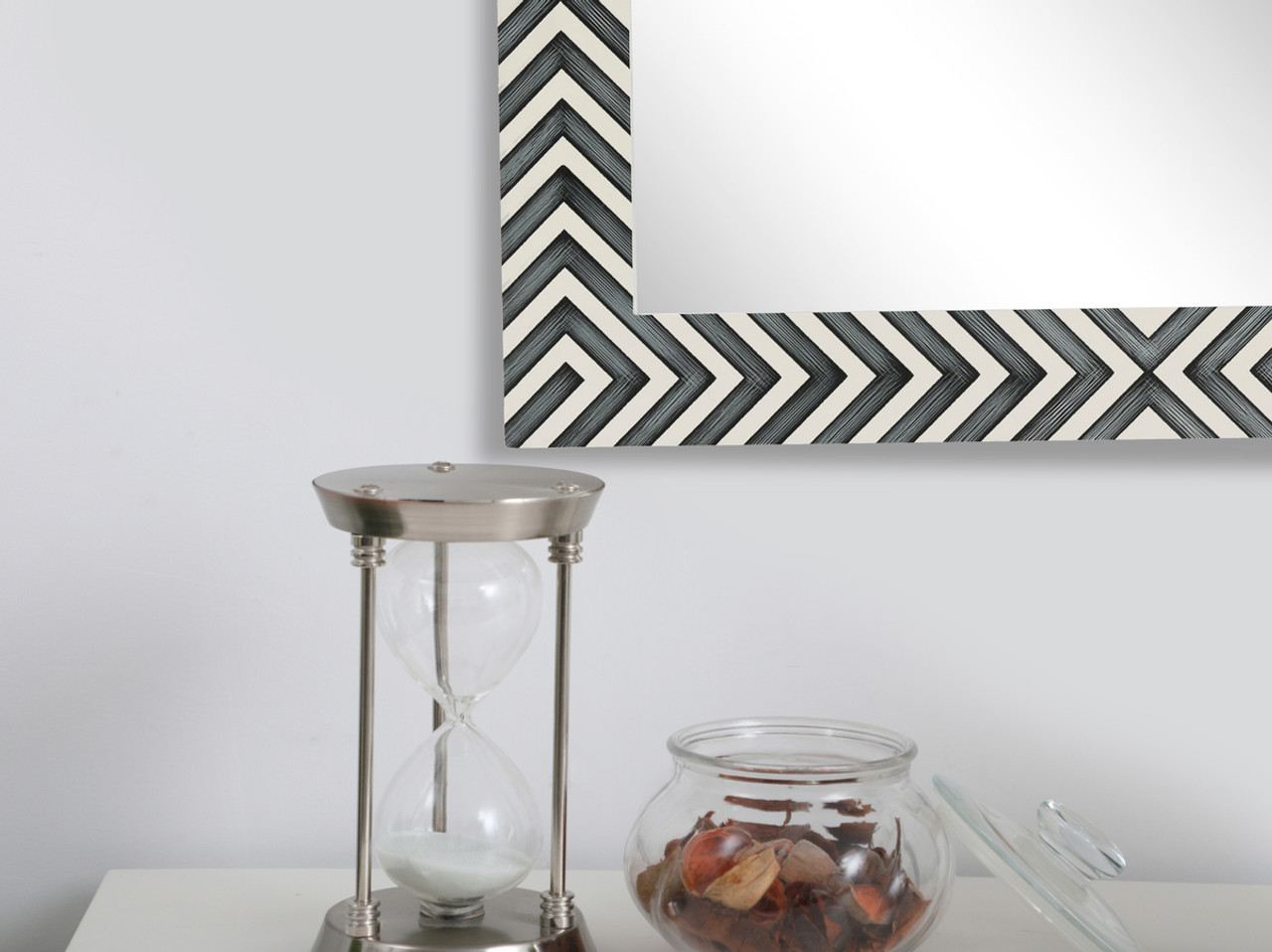 Elegant Decor MR52732 Rectangular mirror 32x27 inch in chevron