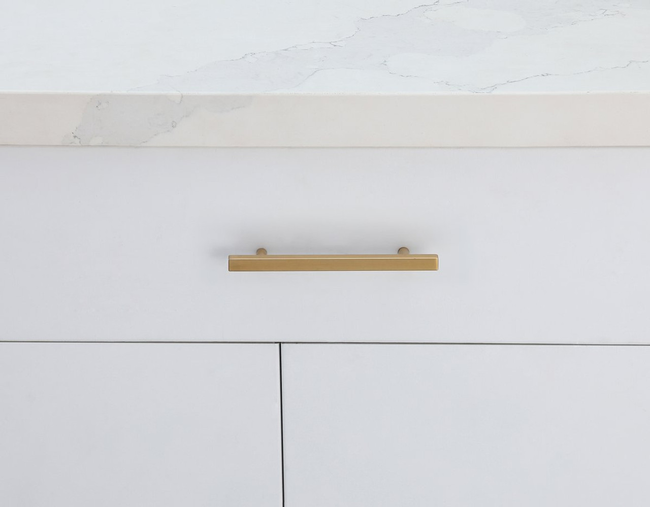 Elegant Decor PL402-5-BR-10PK Dior 5" Center to Center Brass Bar Pull Multipack (set of 10) Elegant Decor PL402-5-BR-10PK Dior 5" Center to Center Brass Bar Pull Multipack (set of 10)