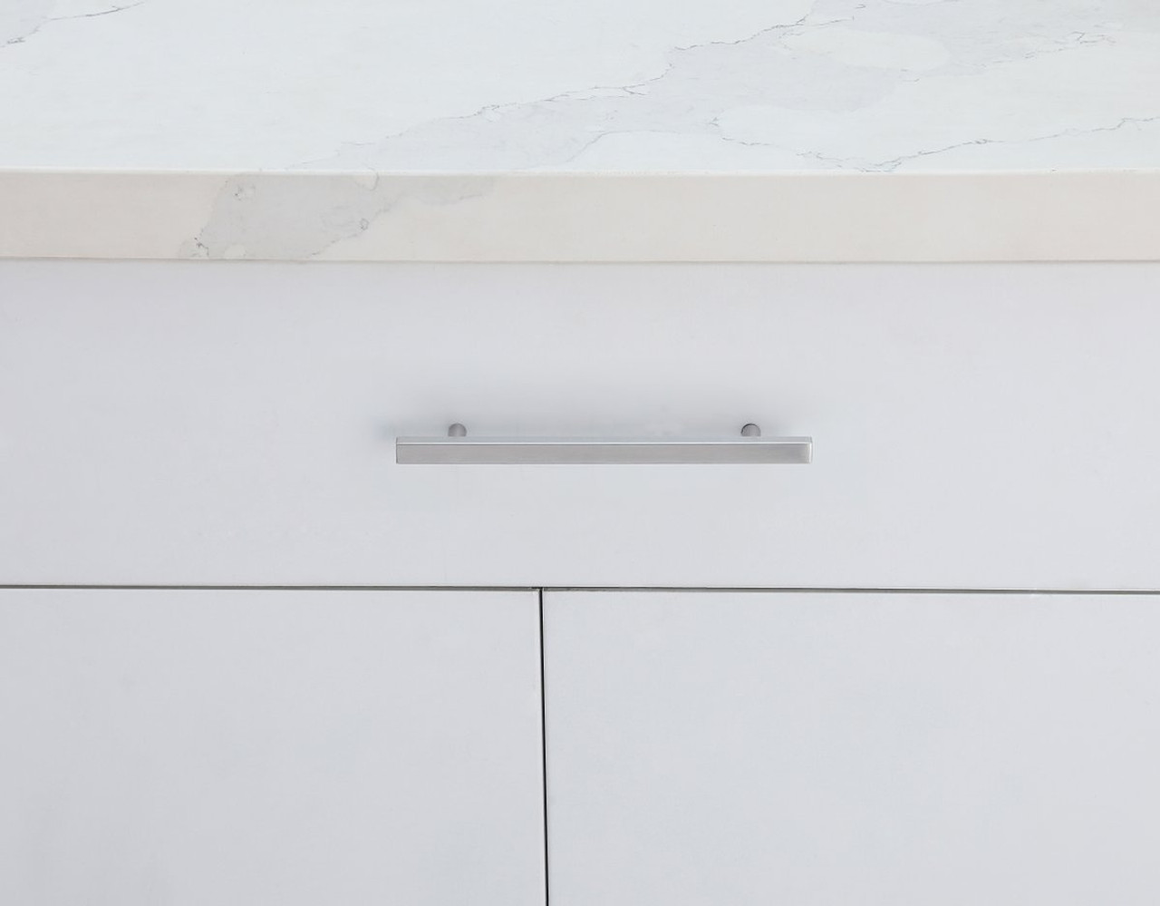 Elegant Decor PL402-6-NK-10PK Dior 6-5/16" Center to Center Brushed Nickel Bar Pull Multipack (set of 10) Elegant Decor PL402-6-NK-10PK Dior 6-5/16" Center to Center Brushed Nickel Bar Pull Multipack (set of 10)