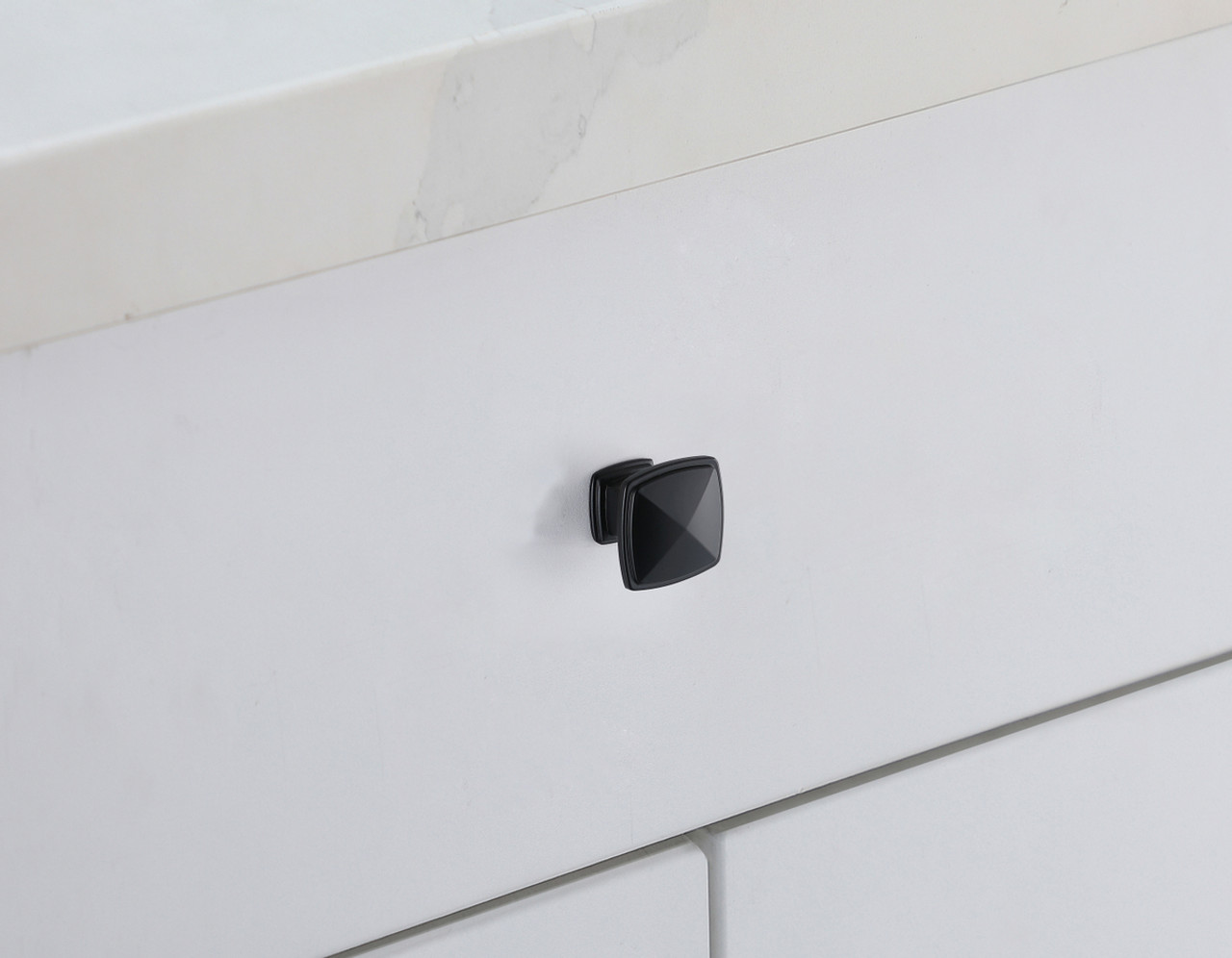 Elegant Decor KB2023-MB-10PK Marcel 1.2" Matte Black Square Knob Multipack (Set of 10) Elegant Decor KB2023-MB-10PK Marcel 1.2" Matte Black Square Knob Multipack (Set of 10)