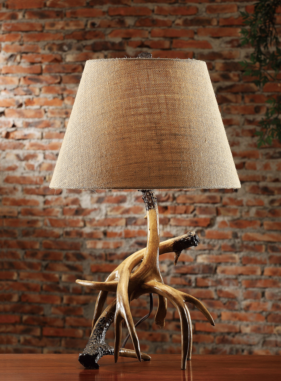 CRESTVIEW COLLECTION CVANP949 Trophy Table Lamp