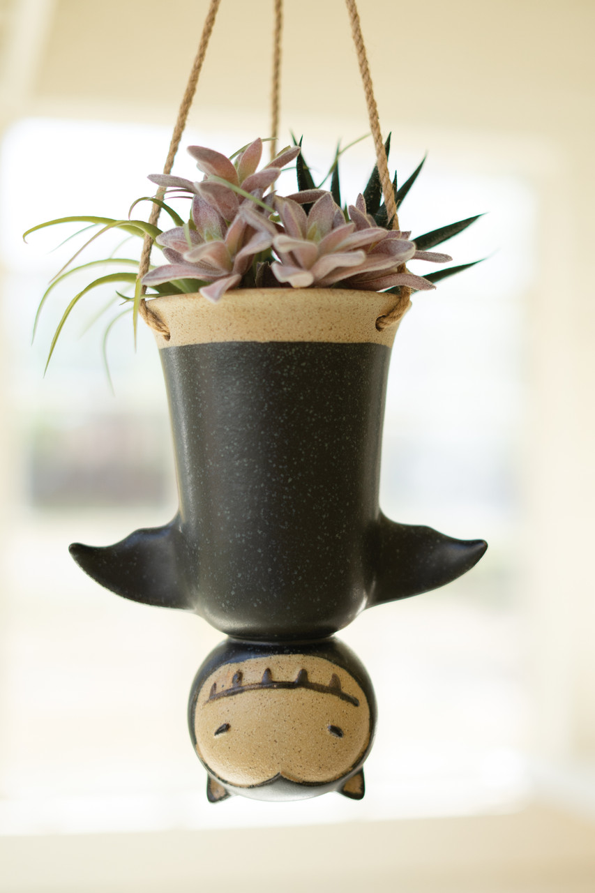 KALALOU CDV2258 CERAMIC HANGING BAT PLANTER
