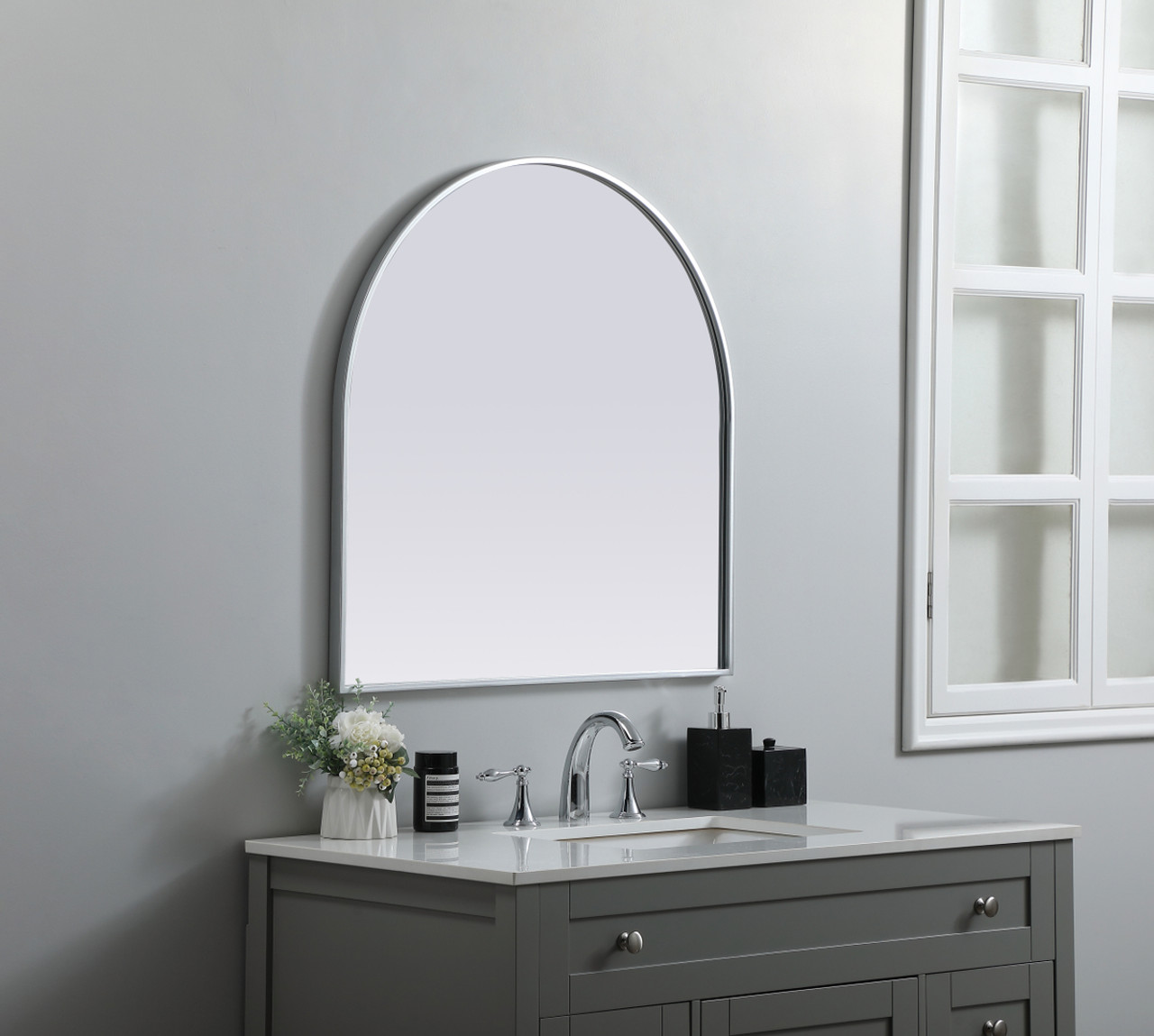 Elegant Decor MR1A3030SIL Metal Frame Arch Mirror 30x30 Inch in Silver