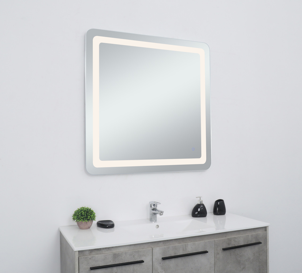 Elegant Decor MRE33636 Genesis 36in x 36in soft edge LED mirror