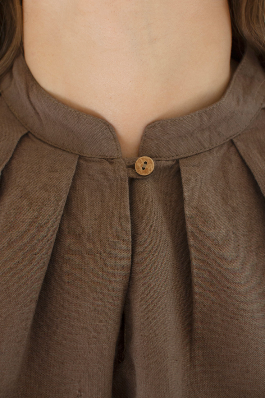 KALALOU NELL1040 HIGH-NECK SHORT-SLEEVE BLOUSE W FLAT POM-POM LACE- OREGANO