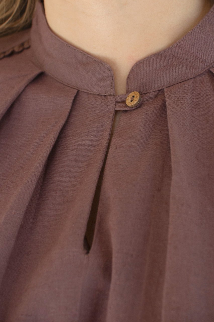 KALALOU NELL1038 HIGH-NECK SHORT-SLEEVE BLOUSE W FLAT POM-POM LACE- MULBERRY