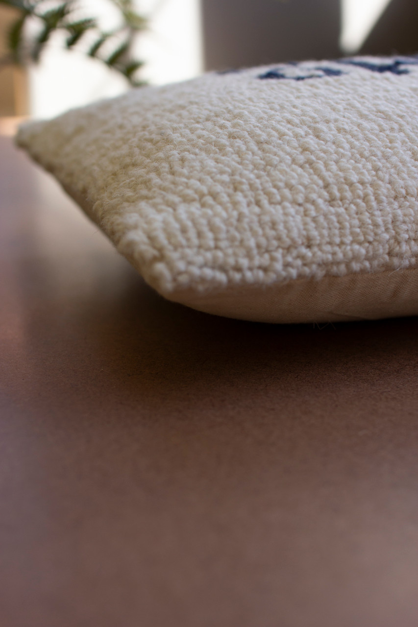 KALALOU NNF1046 SANDY TOES - HAND HOOKED PILLOW