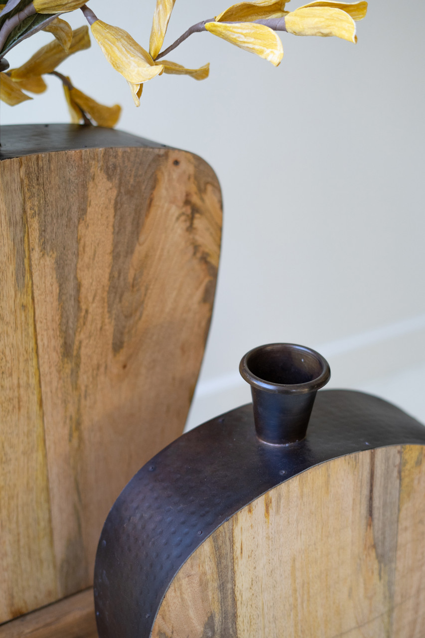 KALALOU NDE1531 SET OF TWO MANGO WOOD AND METAL VASES