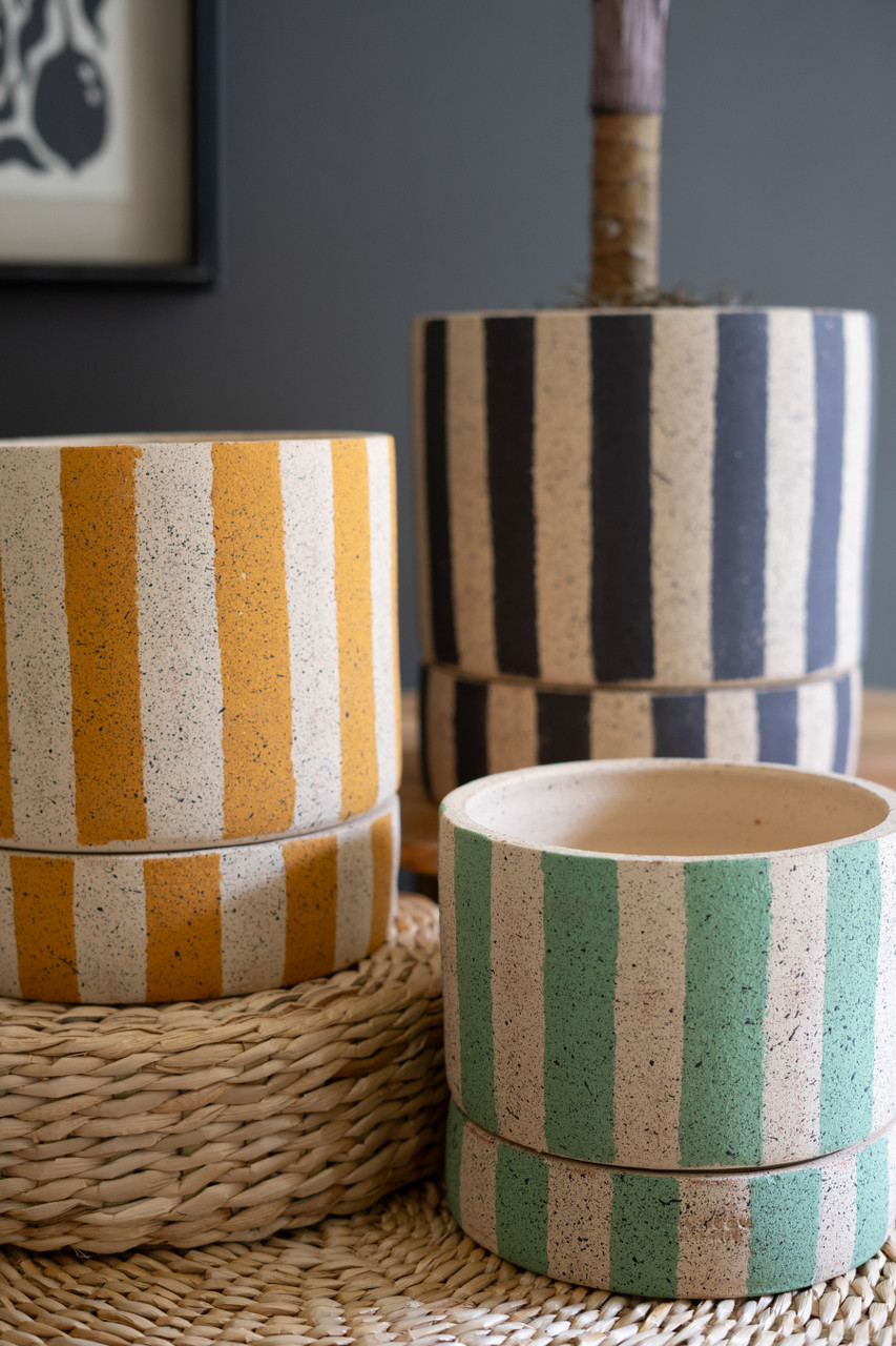 KALALOU H4504 SET OF THREE CLAY PLANTERS WITH STRIPED DETAILS + TRAYS -ONE EACH SIZE