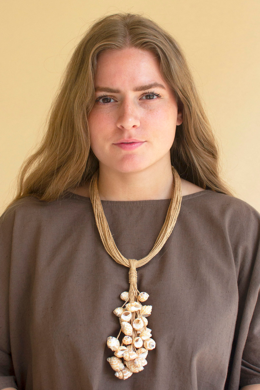 KALALOU NBB1017 MULTI LAYERED NATURAL JUTE WITH SHELL NECKLACE