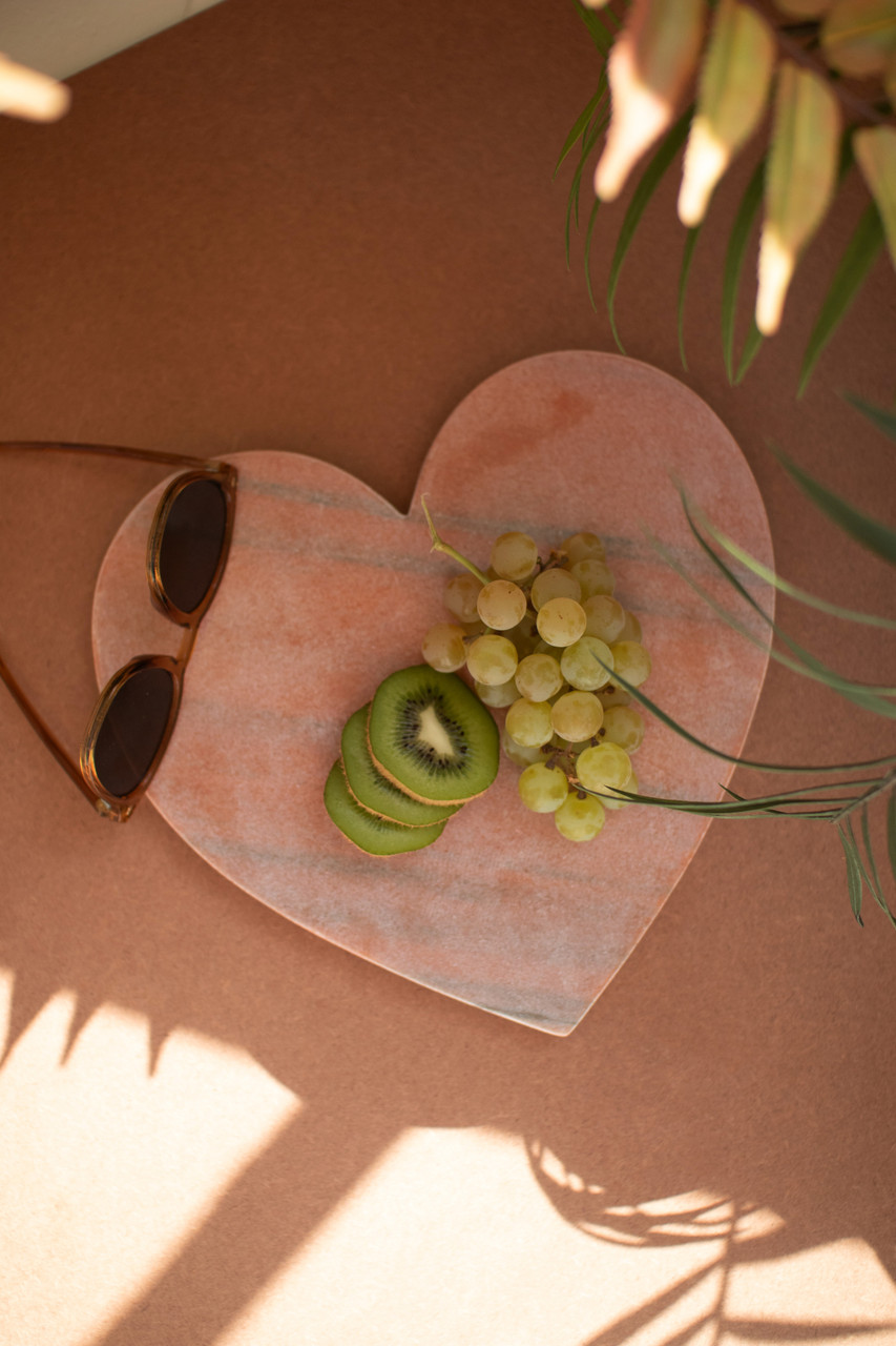 KALALOU NNAV1021 PINK MARBLE HEART CHEESE BOARD