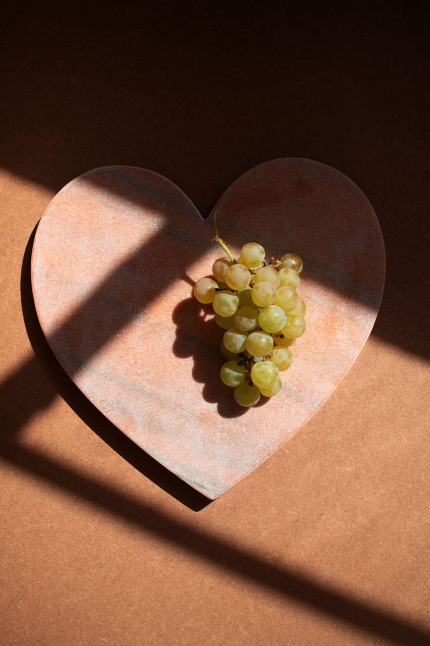 KALALOU NNAV1021 PINK MARBLE HEART CHEESE BOARD