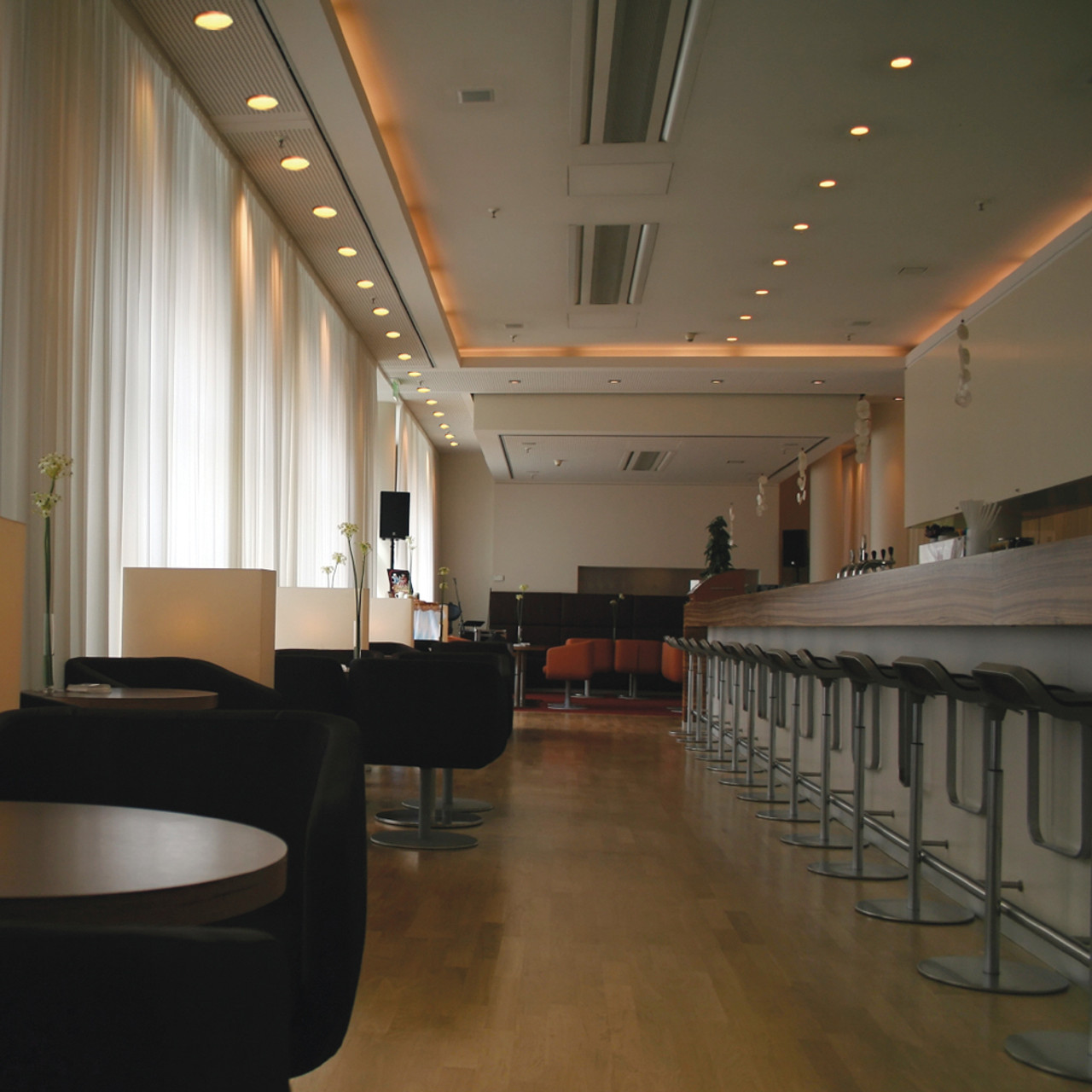 JESCO Lighting TM5510CHWH 5" Line Voltage Aperture Cone, Chrome Reflector, White Trim JESCO Lighting TM5510CHWH 5" Line Voltage Aperture Cone, Chrome Reflector, White Trim