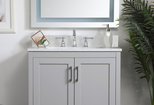 Elegant Decor BS1130CW 30 inch Backsplash in calacatta white