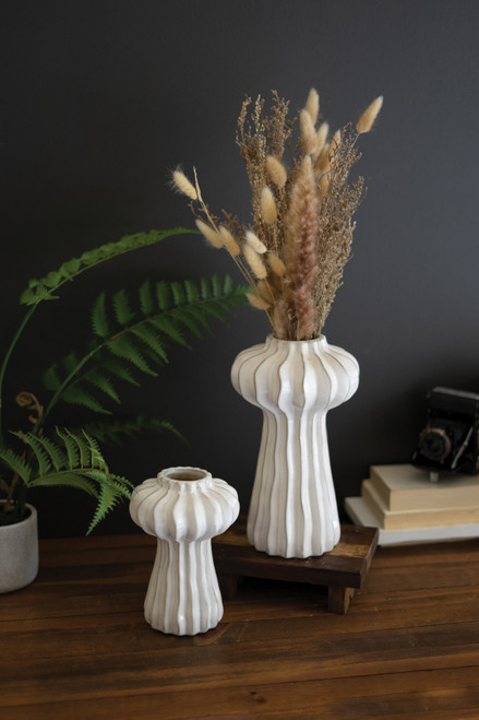 KALALOU CDL3174 SET OF TWO ORGANIC WHITE CERAMIC VASES - JELLY FISH