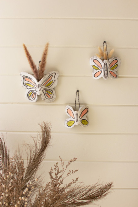 KALALOU H4418 SET OF THREE HANGING CLAY BUTTERFLY BUD VASES