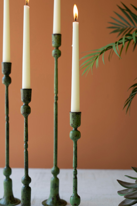 KALALOU NELE1002 SET OF FOUR FORGED-IRON TAPER CANDLE HOLDERS - GREEN PATINA
