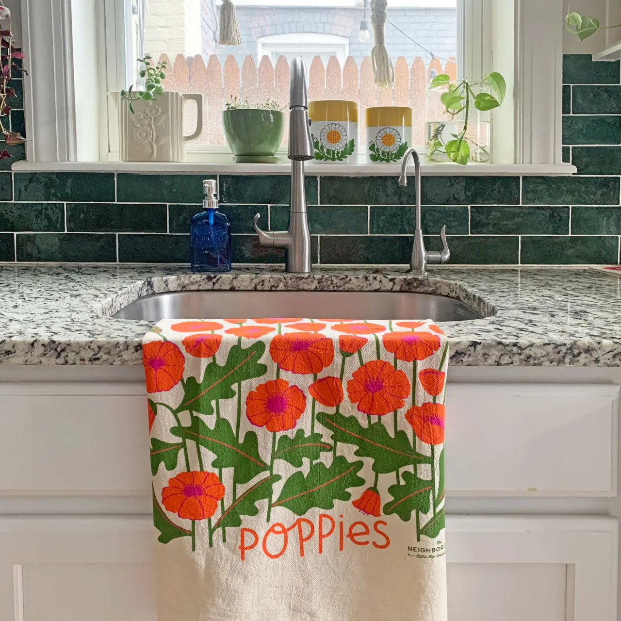 The Neighborgoods Poppy Tea Towel and Sponge Cloth - Thumbnail 3