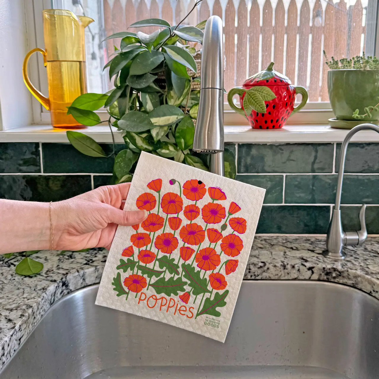 The Neighborgoods Poppy Tea Towel and Sponge Cloth - Thumbnail 5