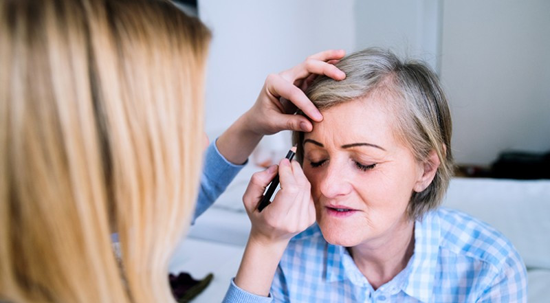 8 Ways to Foster Healthy Skin As You Age