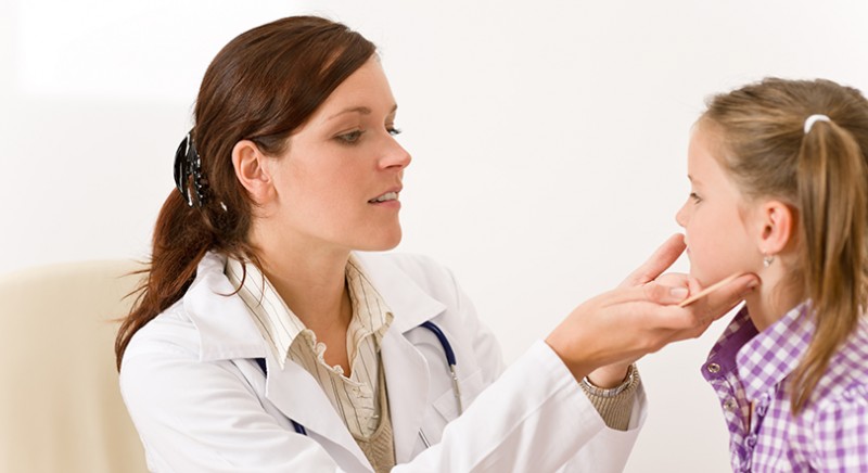 6 Sensible Ways to Thwart or Treat a Sore Throat