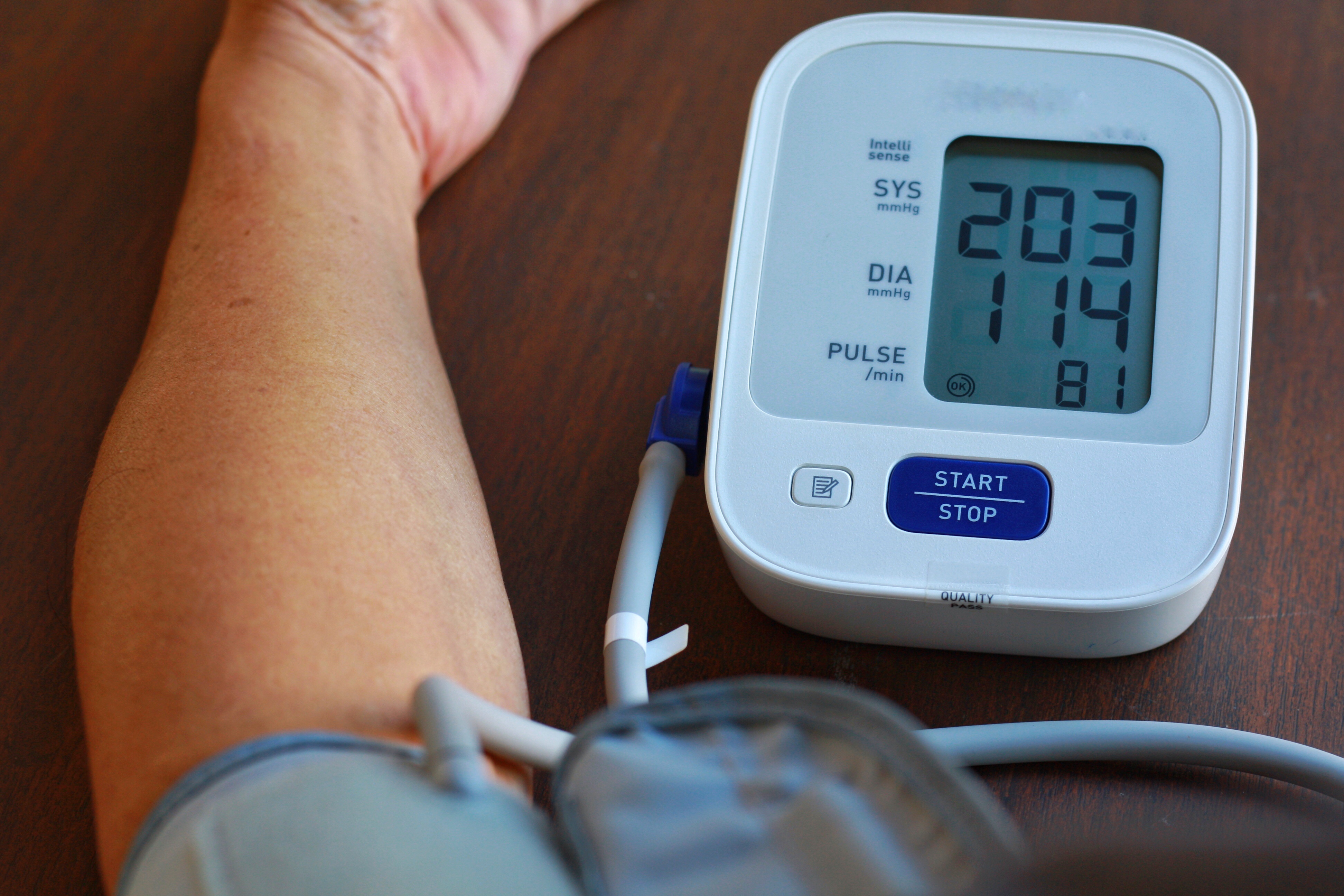 5 Natural Remedies to Curb High Blood Pressure