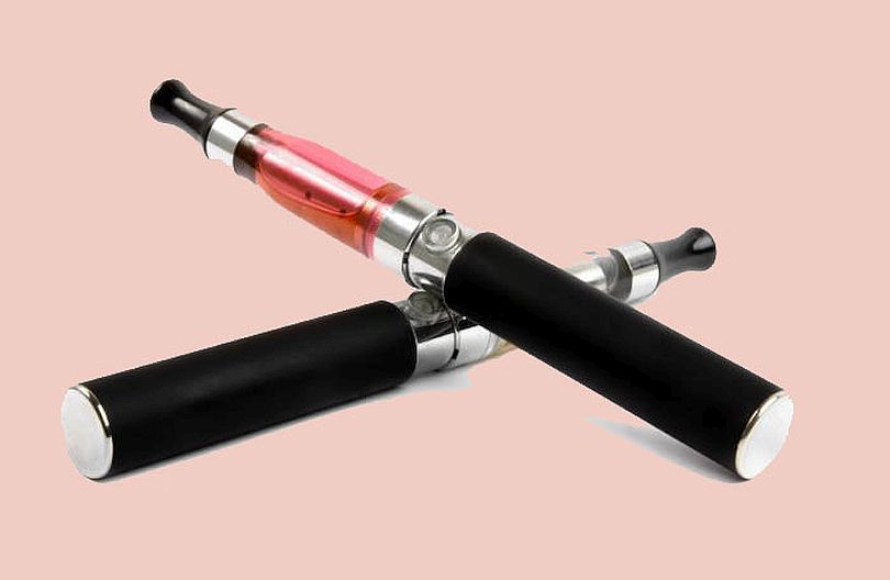 E-Cigarettes Spark Debate on Possible Health Risks
