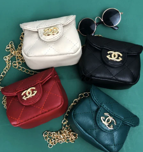 nicole-and-baby-chanel-chewnel-purse-bag-nicole-and-baby-pet-boutique-flap-bag-black-whit nicole-and-baby-chanel-chewnel-purse-bag-nicole-and-baby-pet-boutique-flap-bag-black-whit