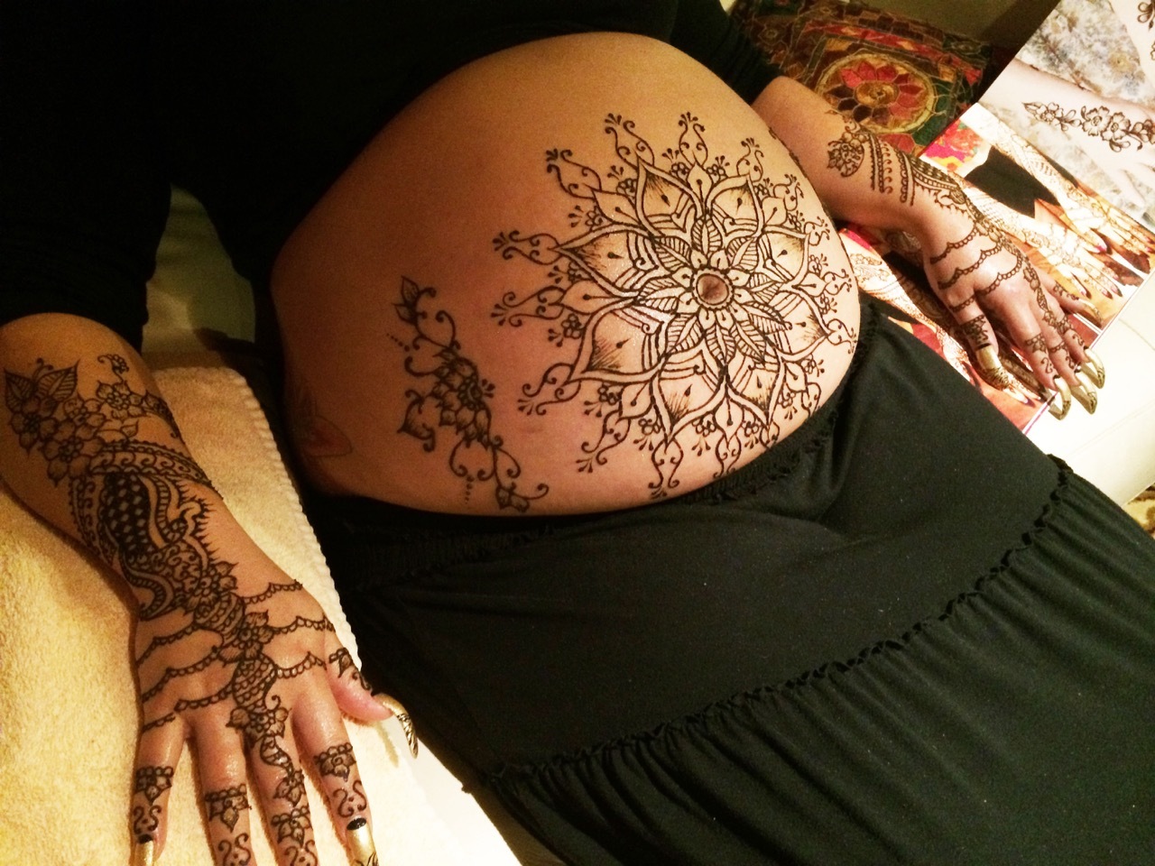 Henna Crown
