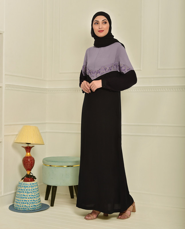 Black And Lilac Contrast Embroidered Jilbab