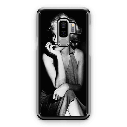 Marilyn Monroe Sitting Poster Samsung Galaxy S9 / S9 Plus Case Cover
