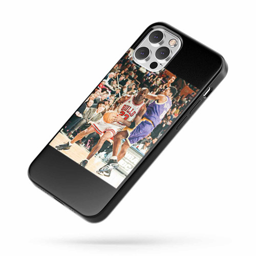 Kobe Bryant Praised His Big Brother Michael Jordan iPhone Case Cover