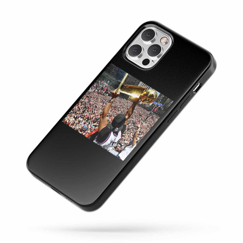 Toronto Raptors Parade Kyle Lowry The Larry O'Brian Trophy iPhone Case Cover