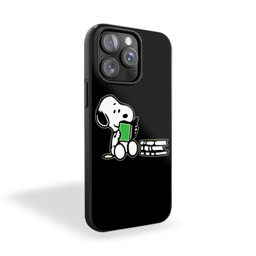 Reading Snoopy iPhone 15 Case Cover