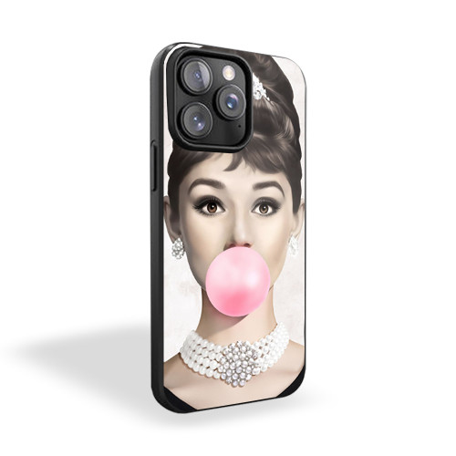 Audrey Hepburn Portrait Iconic Hat Chewing Gum iPhone 15 Case Cover