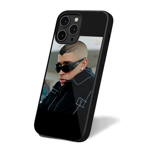 Bad Bunny Cool Simple Vintage Retro iPhone 16 Case Cover