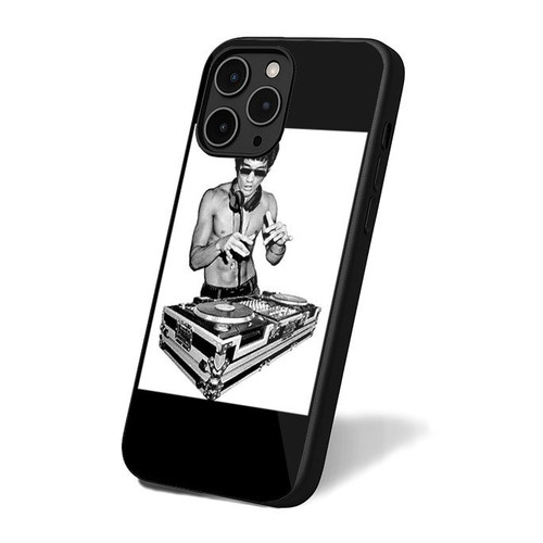 Bruce Lee Is My Dj iPhone 16 Case Cover Bruce Lee Is My Dj iPhone 16 Case Cover