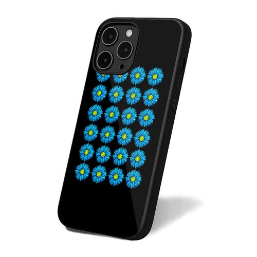 Daisy Blue Flower Pattern iPhone 16 Case Cover